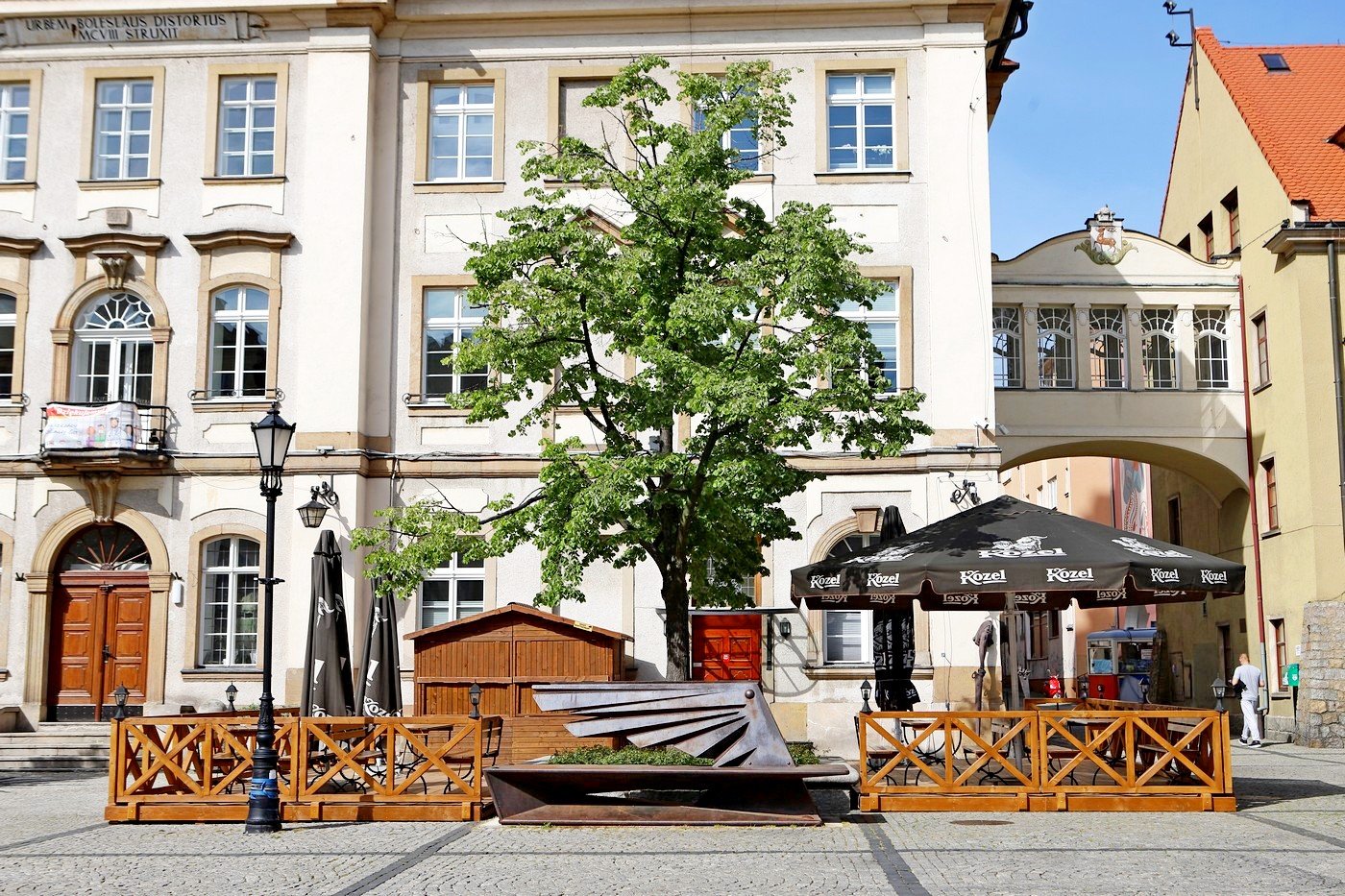 gastronomia-i-fryzjerzy-wracaja-87364