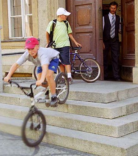 Dla niektórych długi weekend będzie czasem beztroski, dla innych – pracy.