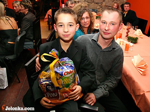 Konrad i Sebastian Andrzejczak byli zadowoleni z upominków.
