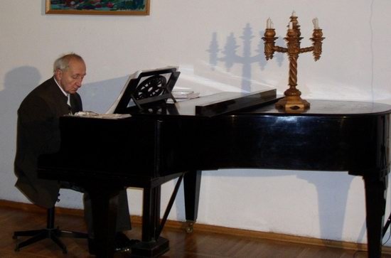 jazzowe-koledowanie-w-wykonaniu-tadeusza-erolla-kosinskiego-8758