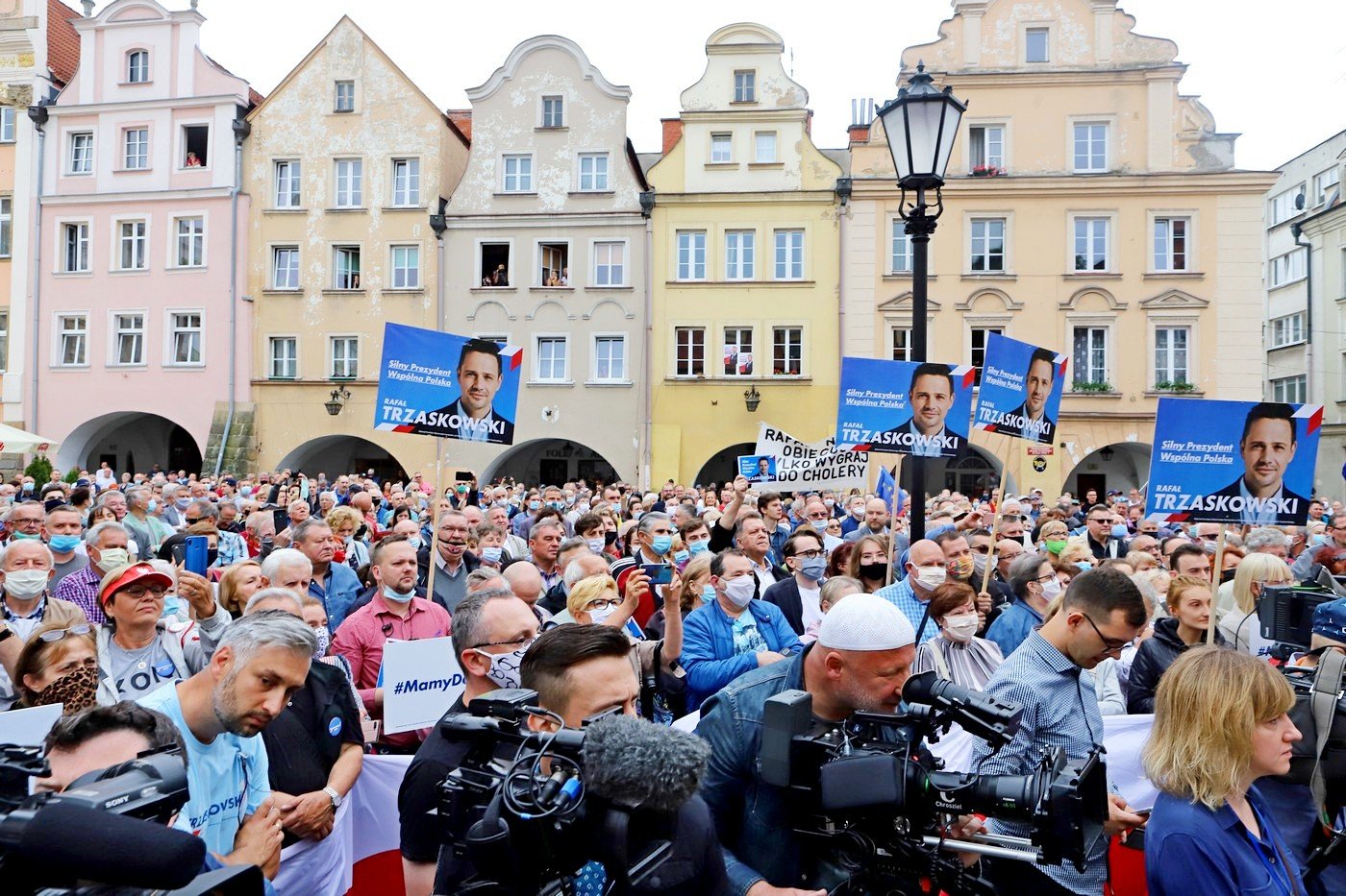 liczne-poparcie-dla-trzaskowskiego-87842