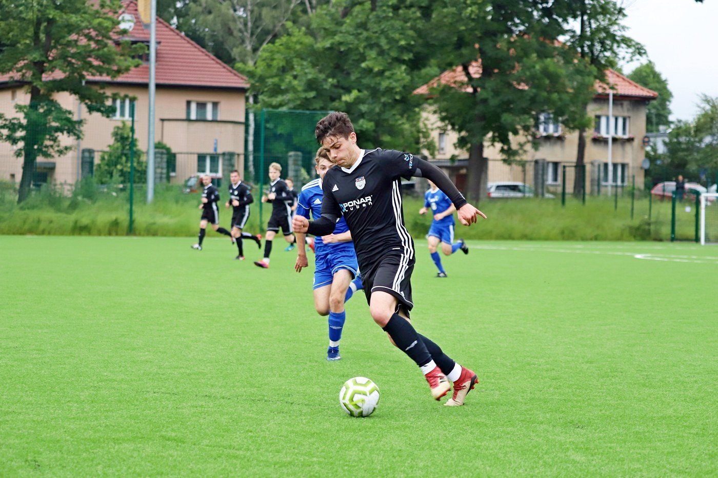 kolejny-sparing-na-plus-87945