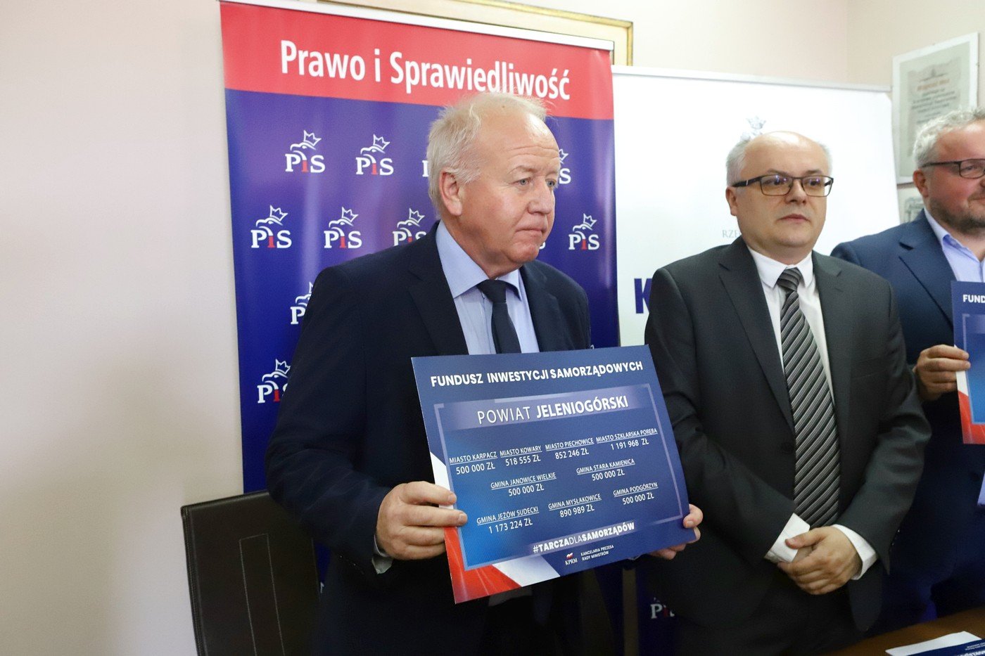tarcza-dla-samorzadow-88021