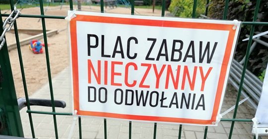 nieczynne-place-zabaw-88149