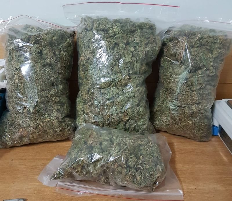 ponad-kilogram-marihuany-nie-trafi-do-sprzedazy-88227