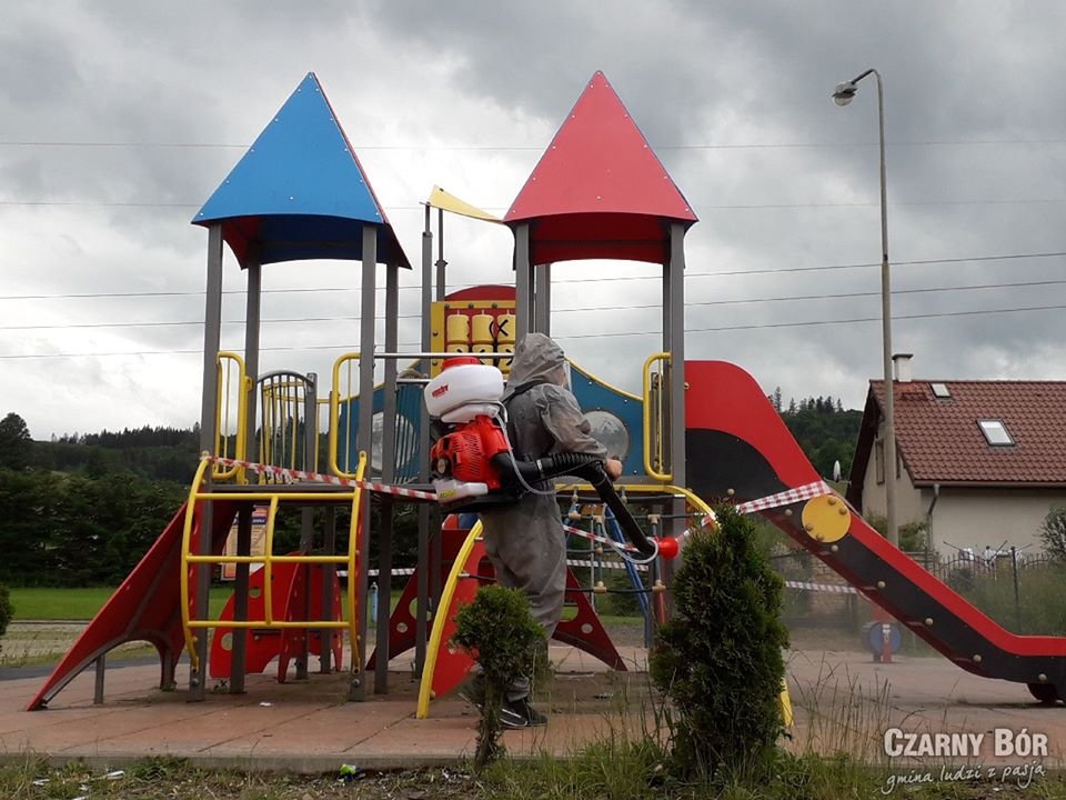 bezpieczne-place-zabaw-88534