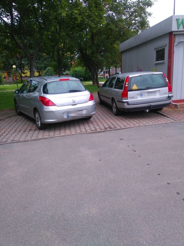 tak-nie-wolno-parkowac-88547