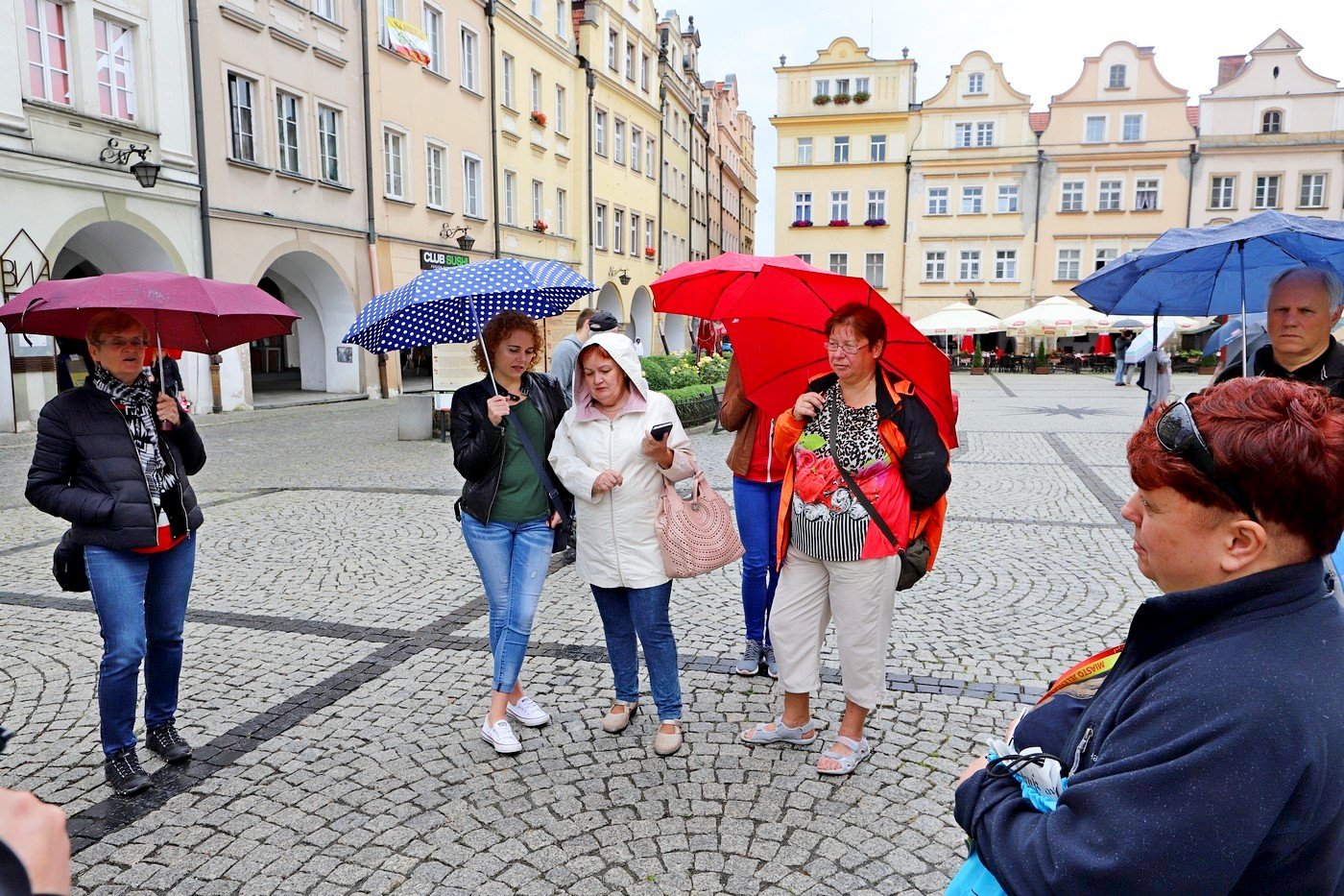 spacery-z-przewodnikiem-po-centrum-i-cieplicach-88624