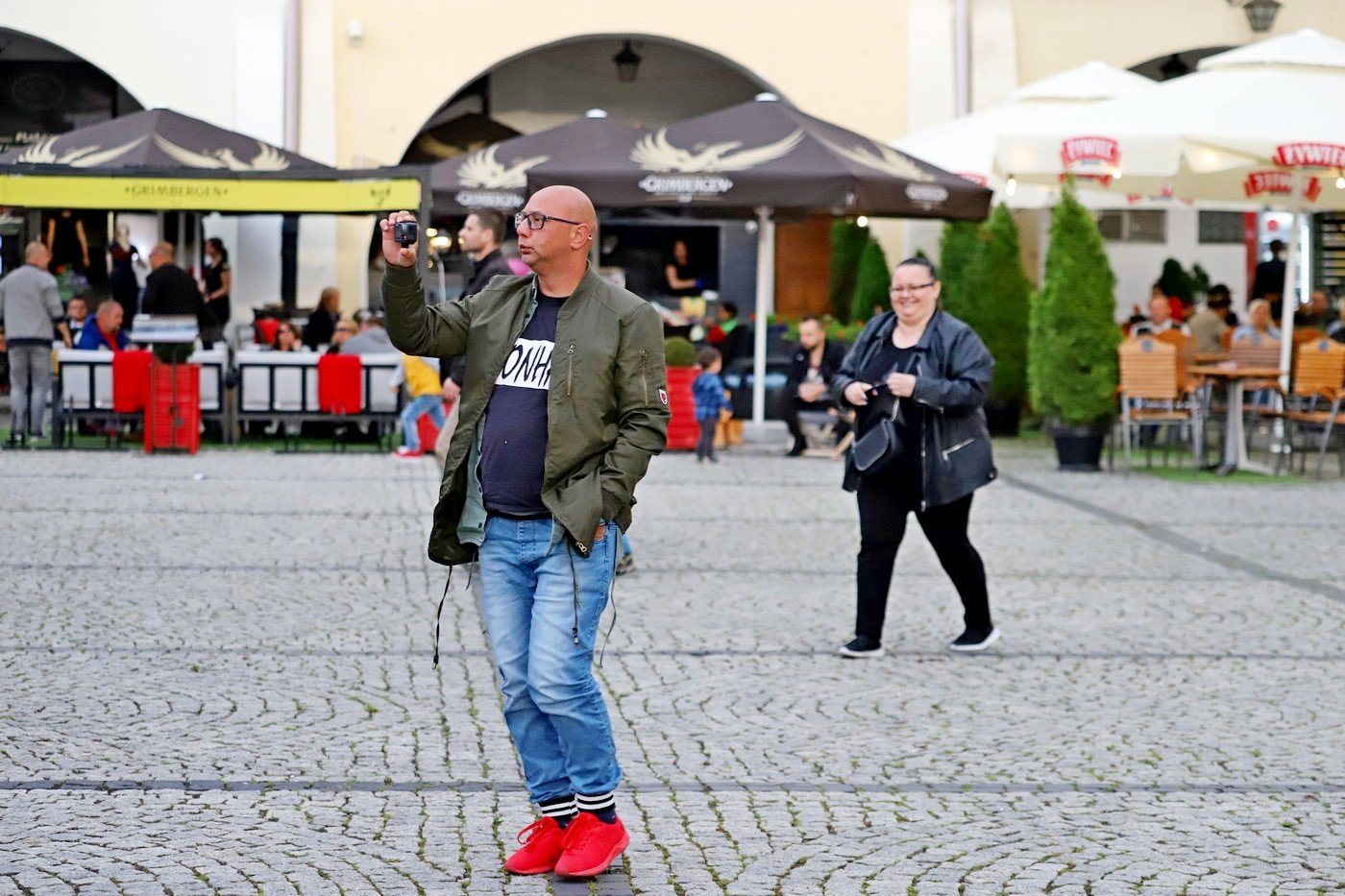 piekna-i-bestia-w-sobotni-wieczor-88641