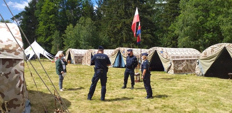 policjanci-u-harcerzy-88846