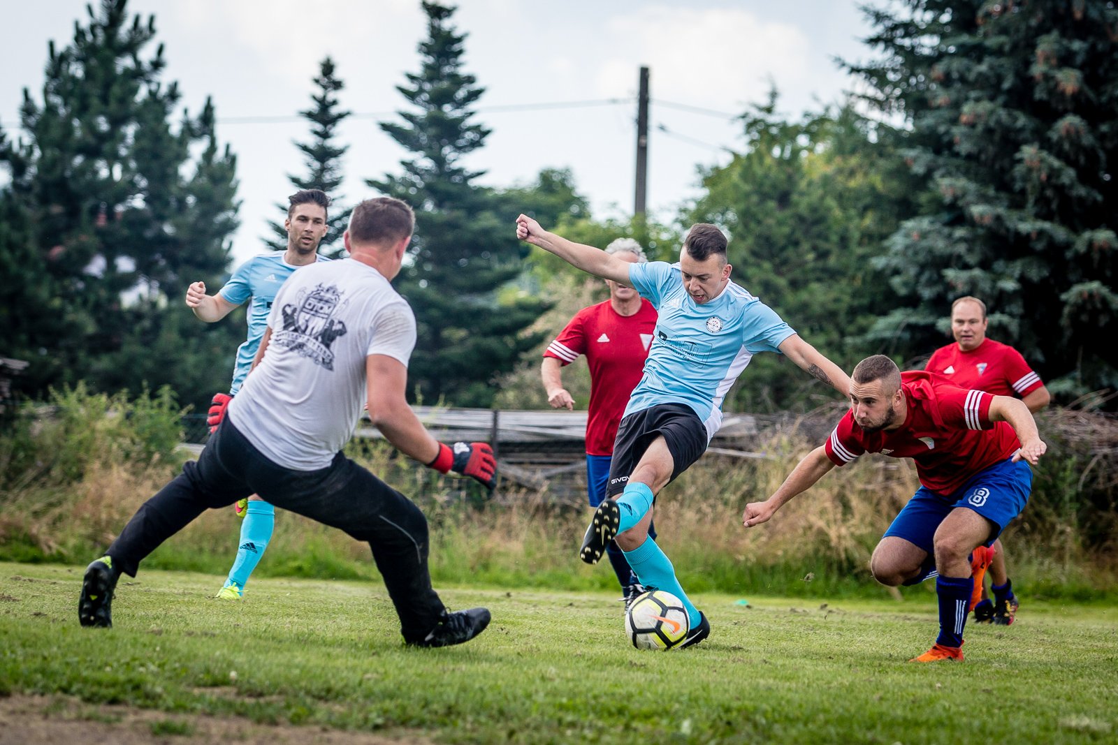 pub-gol-strzela-jak-na-zawoanie-89112