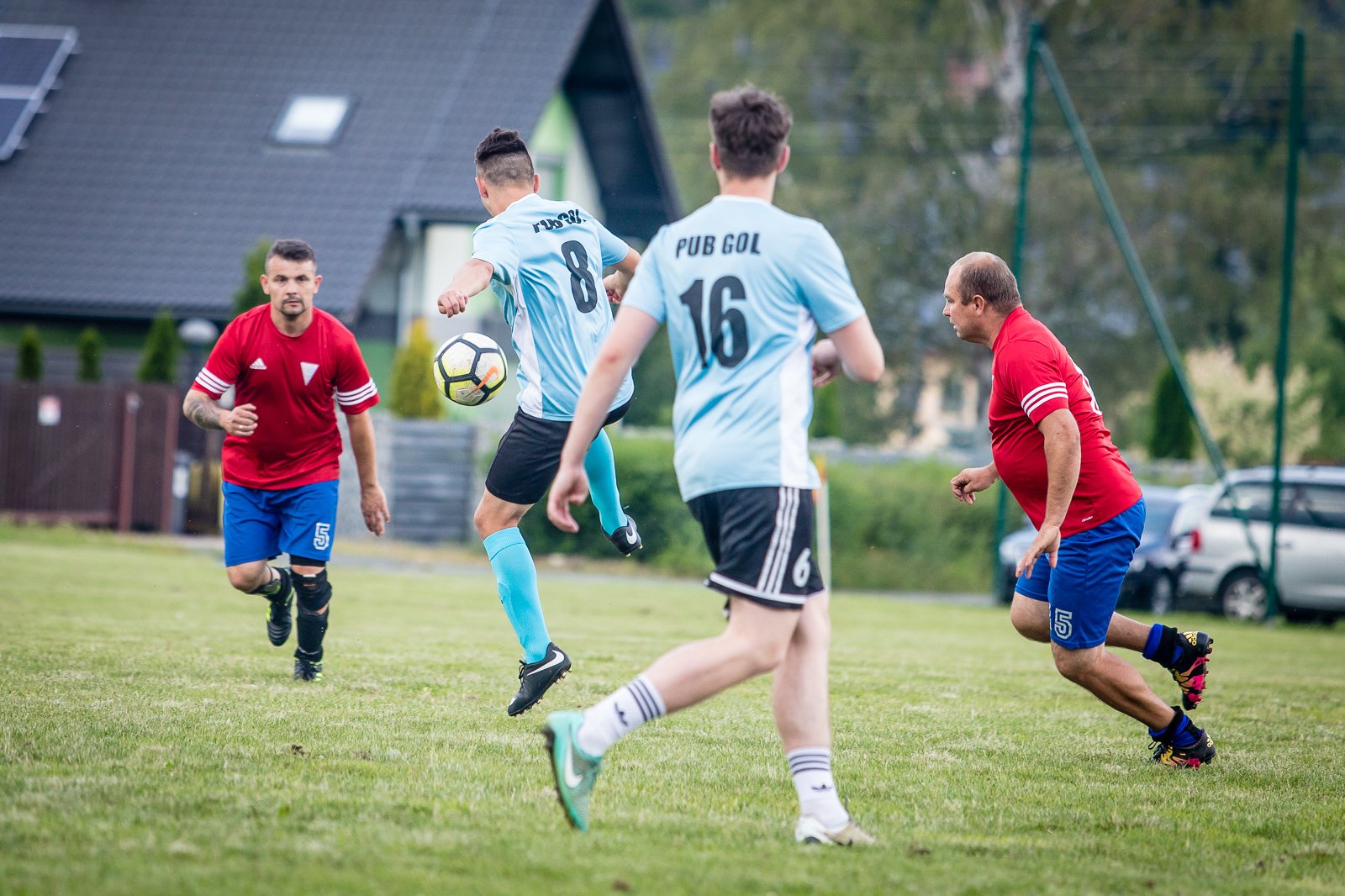 pub-gol-strzela-jak-na-zawoanie-89112
