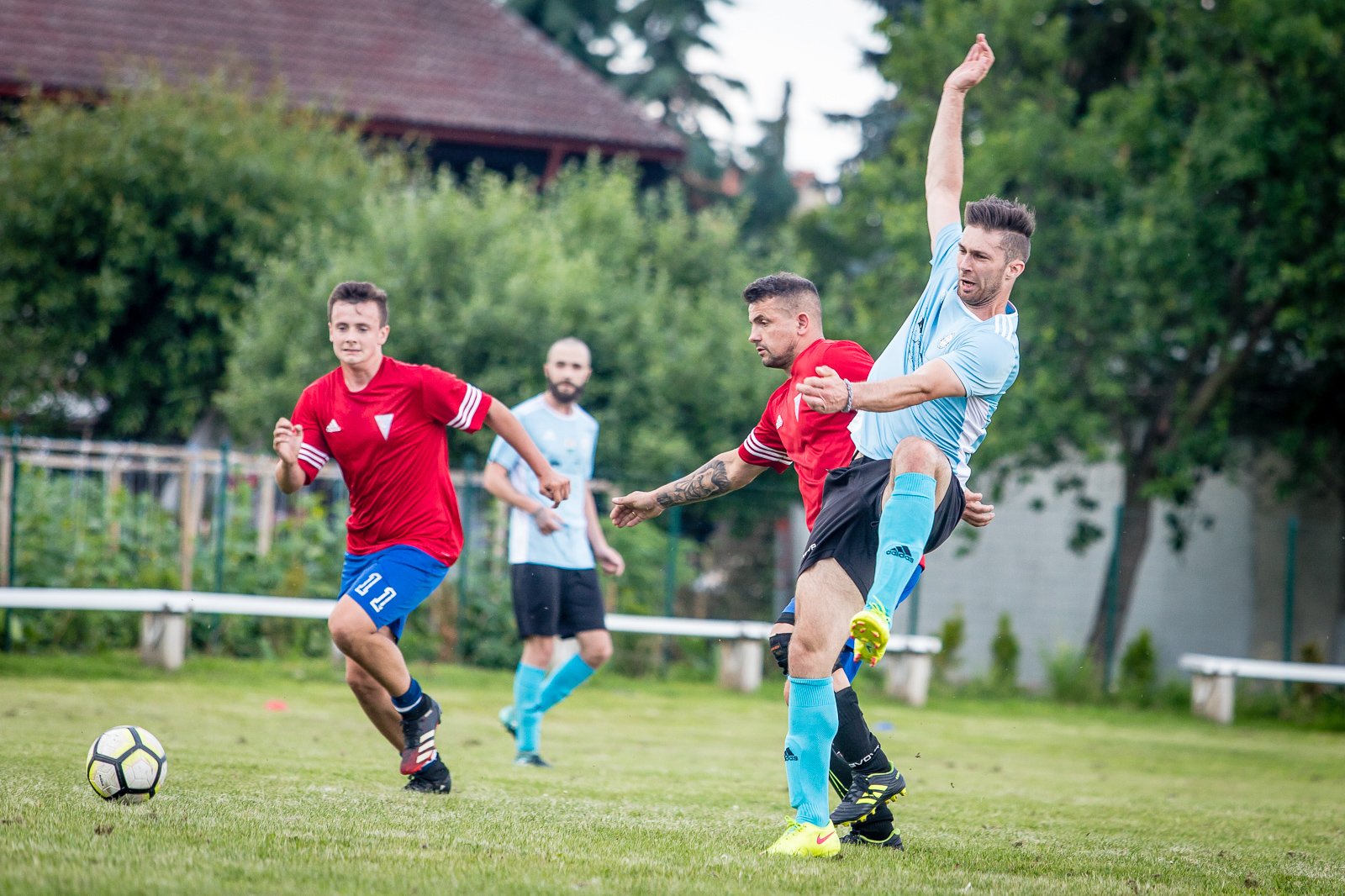 pub-gol-strzela-jak-na-zawoanie-89112