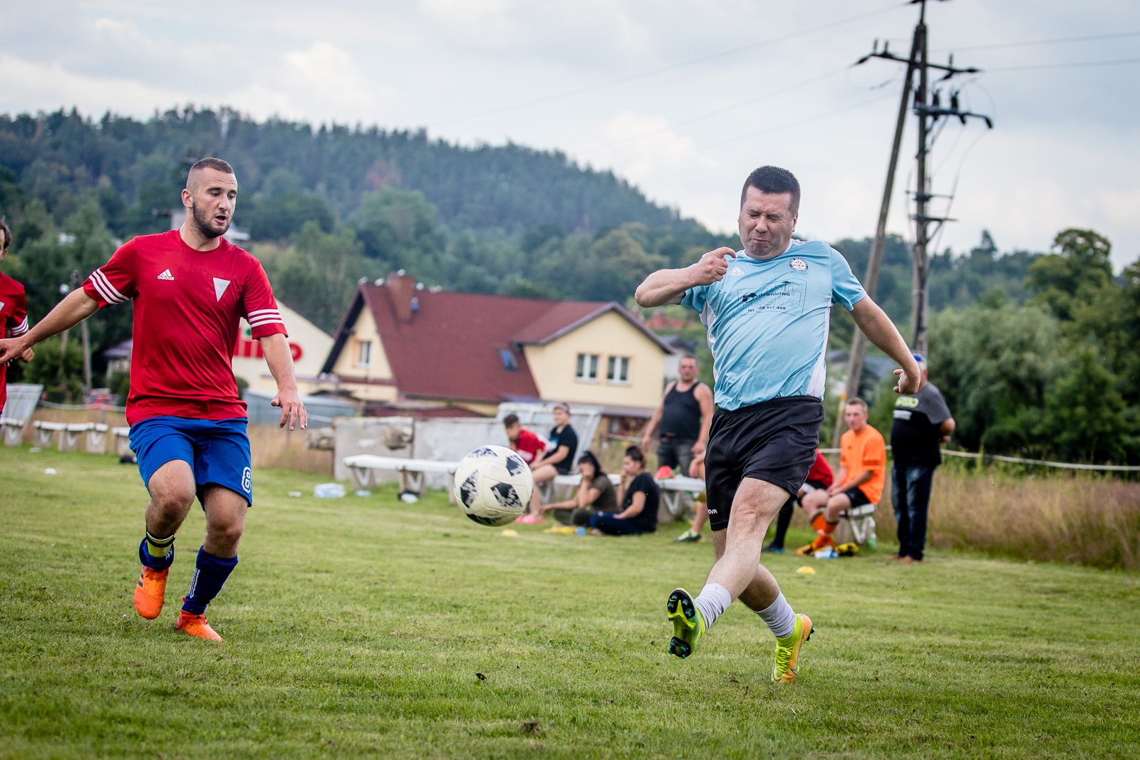 pub-gol-strzela-jak-na-zawoanie-89112