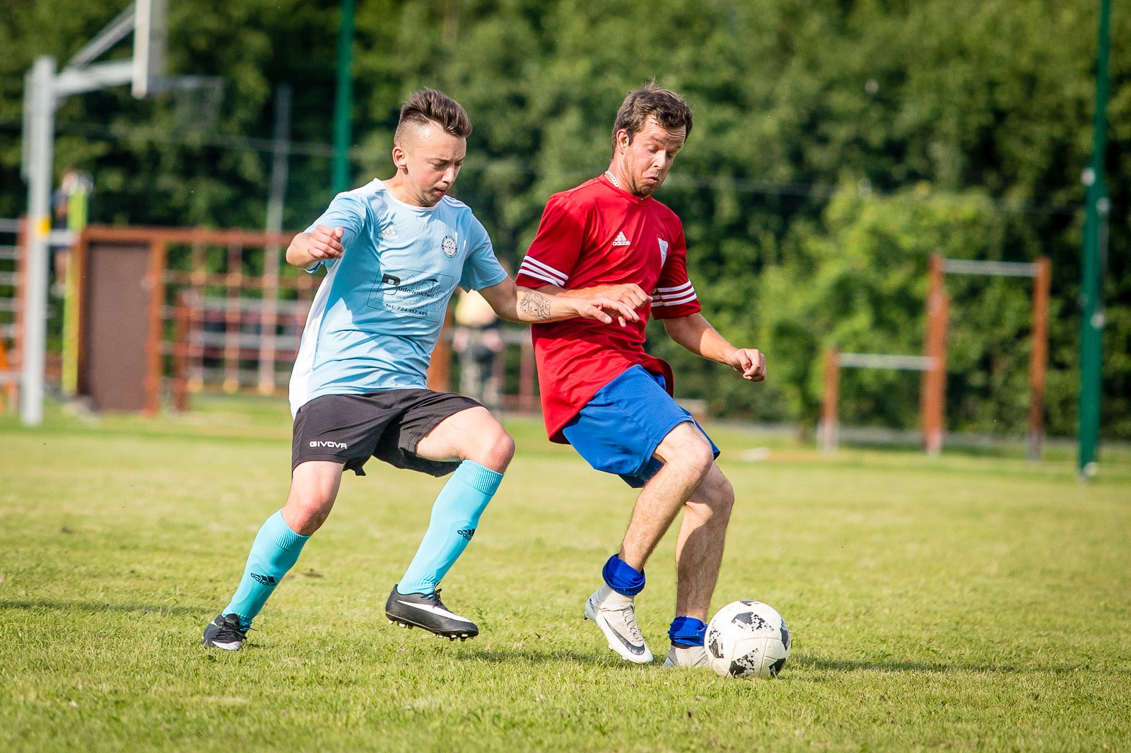 pub-gol-strzela-jak-na-zawoanie-89112