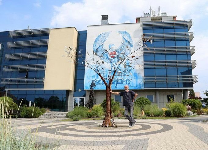 mural-na-czesc-medykow-89179