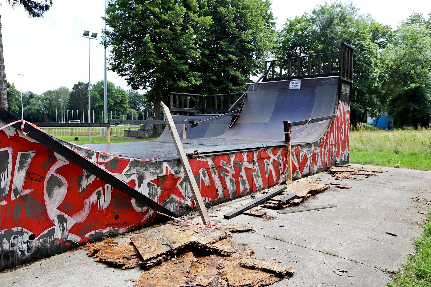 mos-naprawia-skatepark-89189