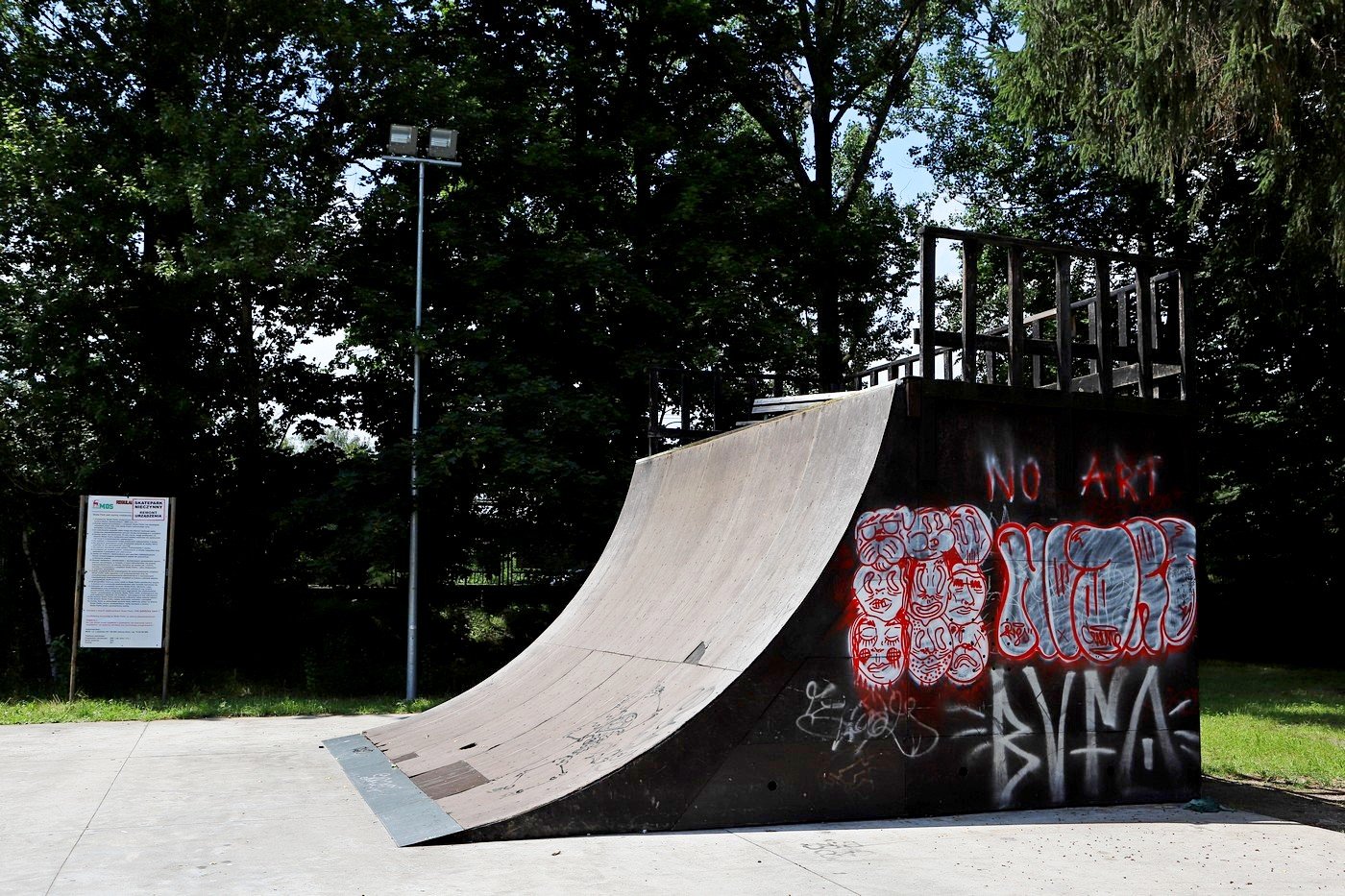 mos-naprawia-skatepark-89189