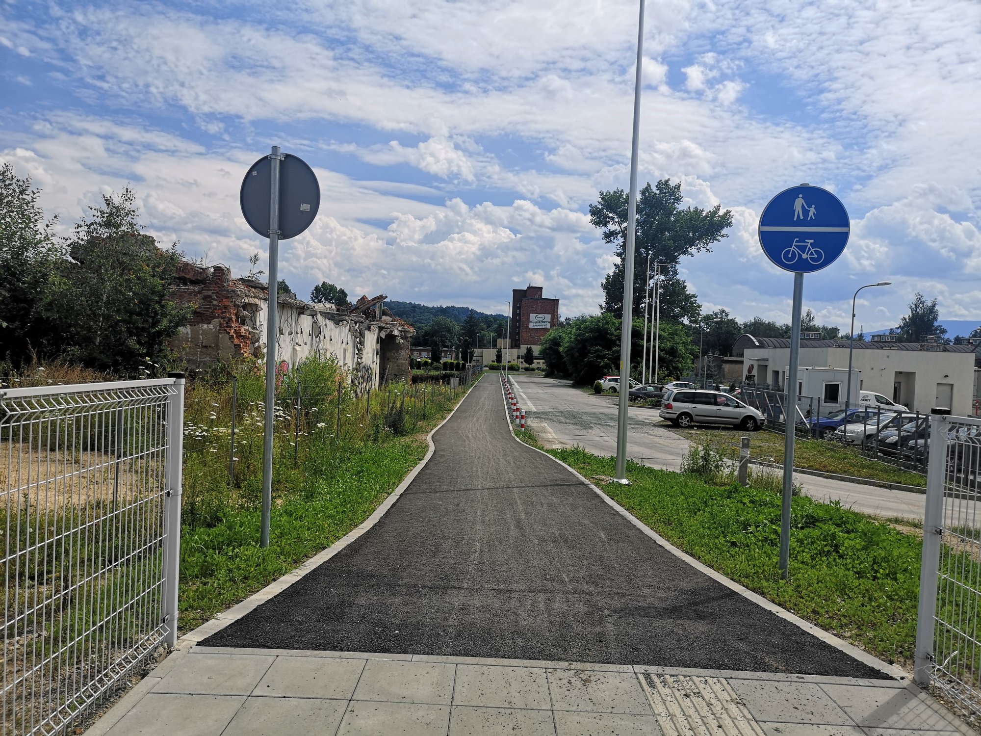 chodnik-z-karola-miarki-gotowy-89298