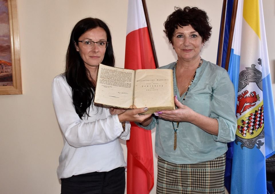 cenny-nabytek-ratusza-89336