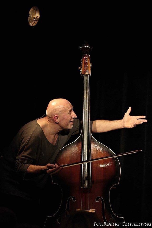 kontrabasista-na-stacji-wolimierz-89534
