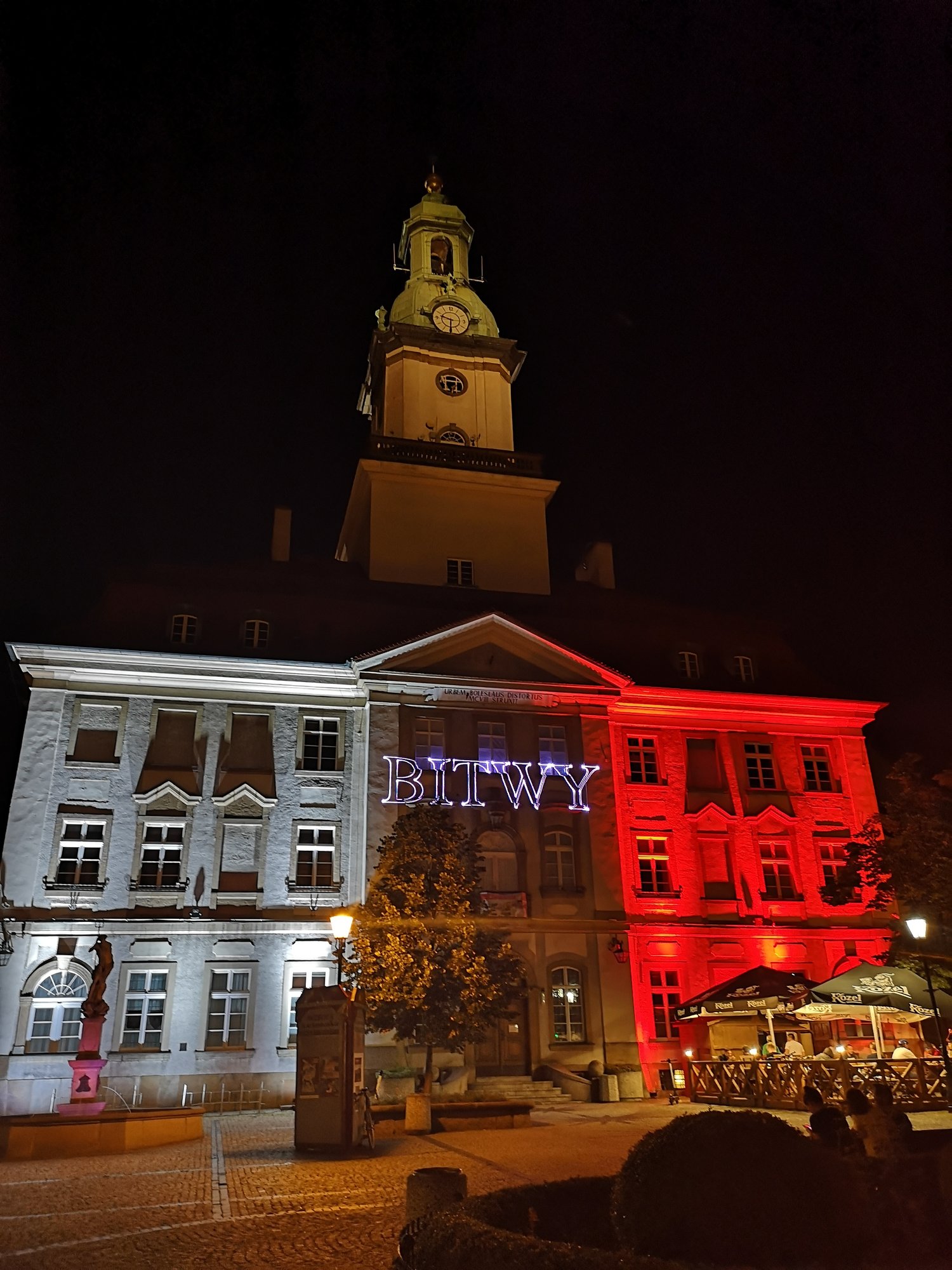 patriotyczne-animacje-na-ratuszu-i-teatrze-norwida-89804