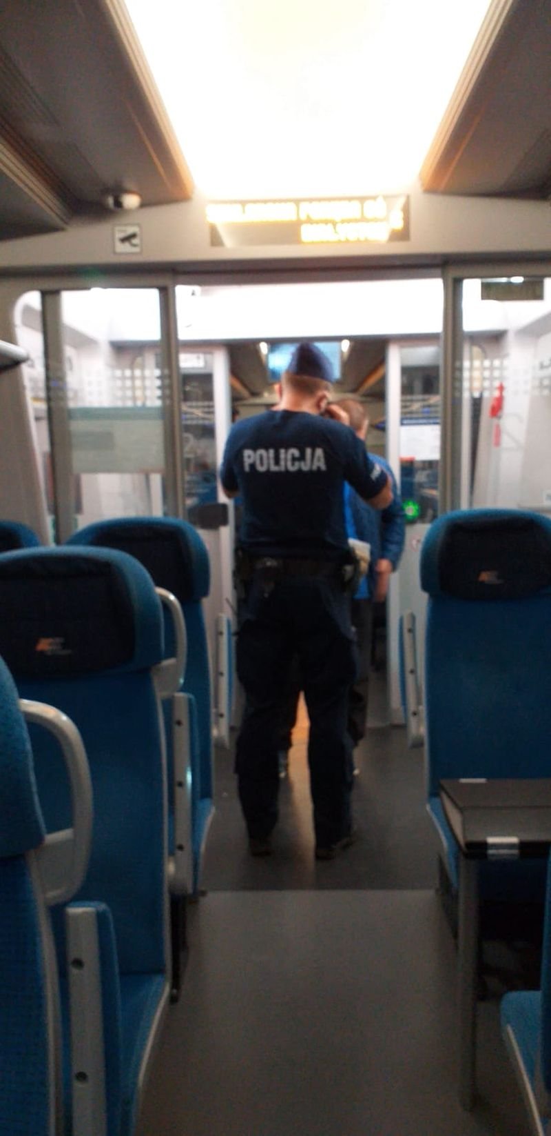 maski-stale-pod-kontrola-90016