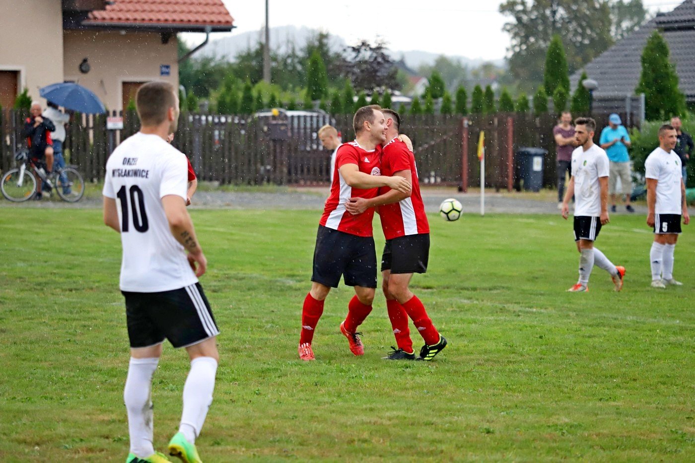 za-niskie-loty-ora-pub-gol-zwycieski-90059