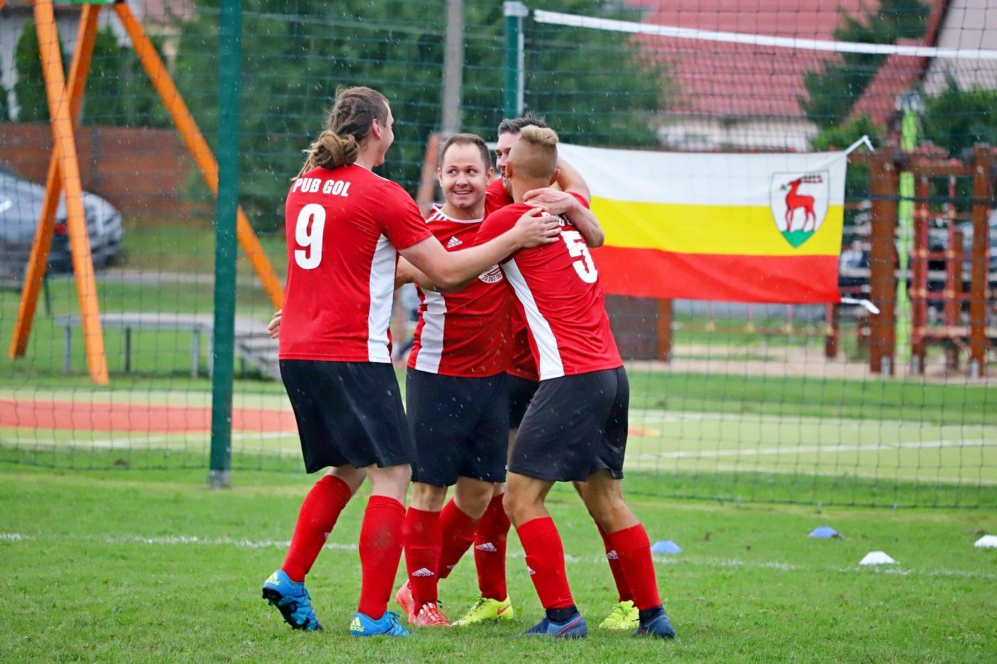za-niskie-loty-ora-pub-gol-zwycieski-90059