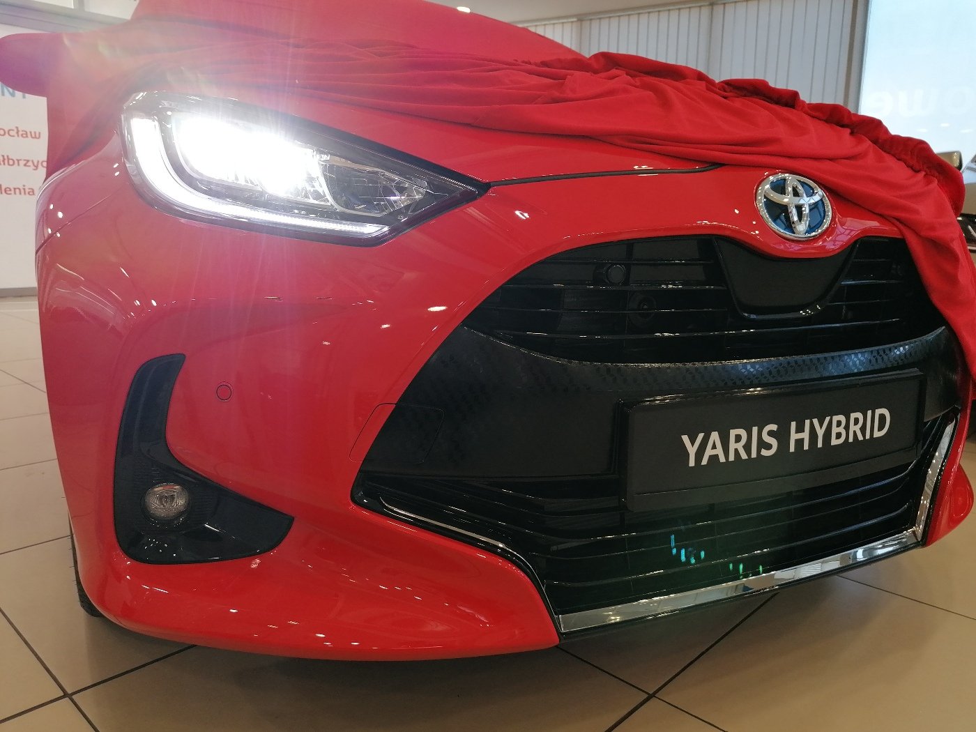 gwiazda-zawita-do-salonu-toyota-nowakowski-jelenia-gora-90974
