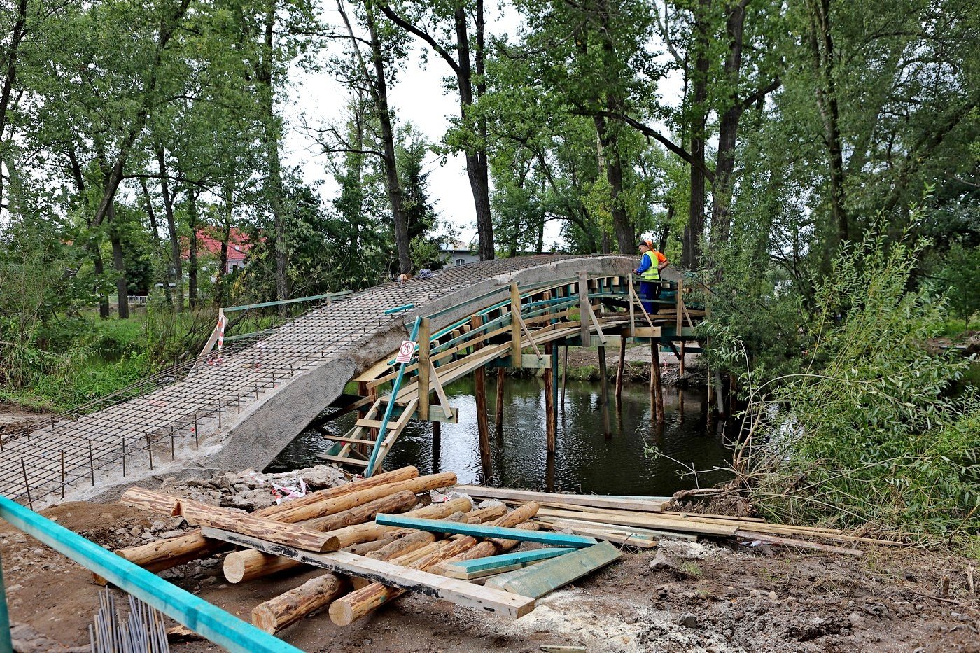 trwa-budowa-sciezki-rowerowej-91157