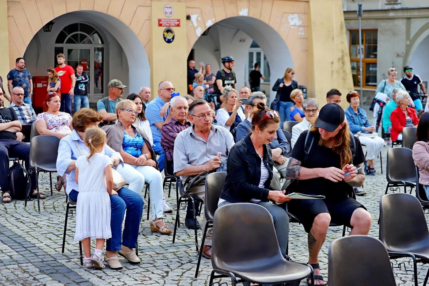 gos-na-sobotni-wieczor-91297