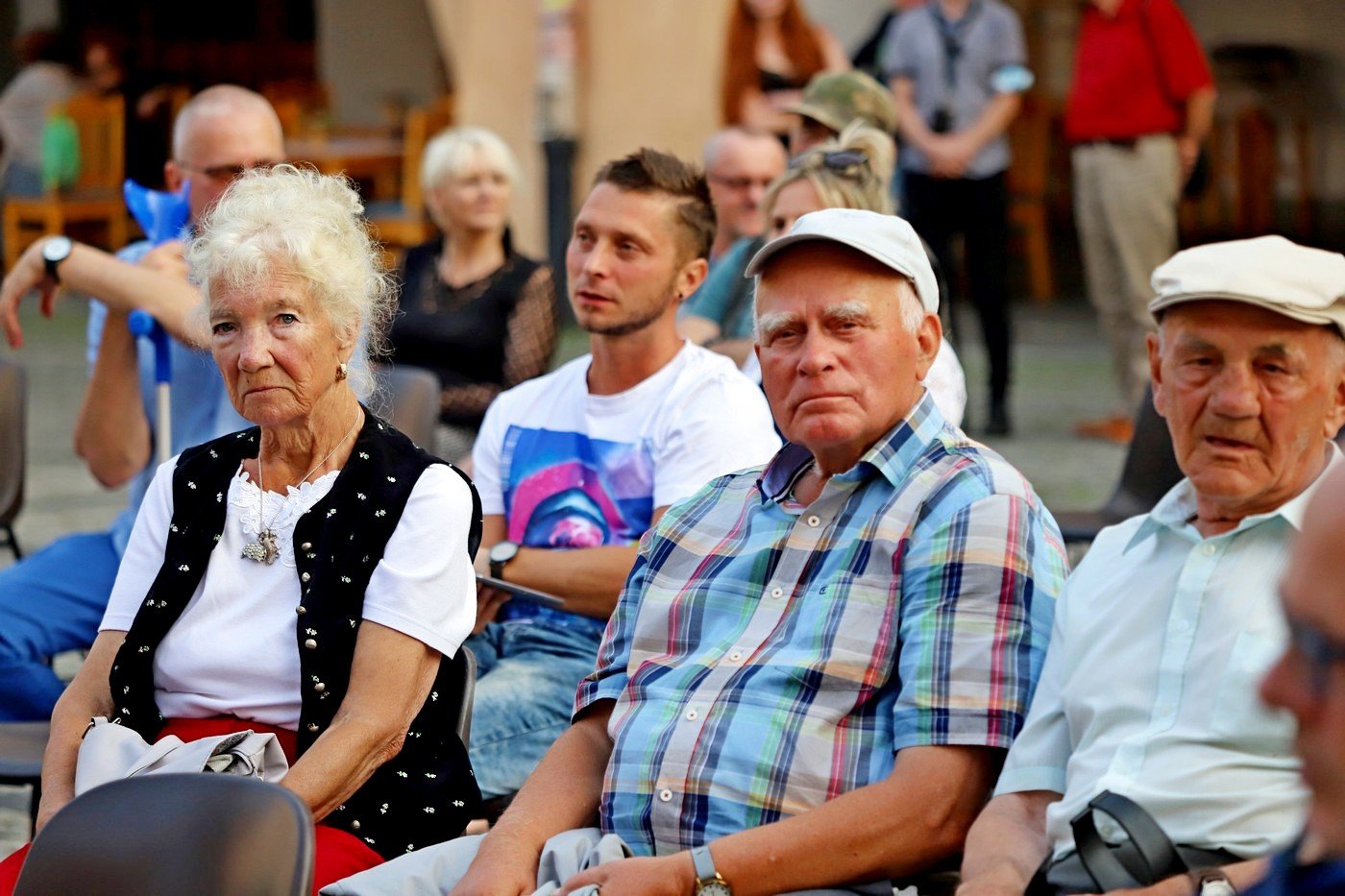 gos-na-sobotni-wieczor-91297