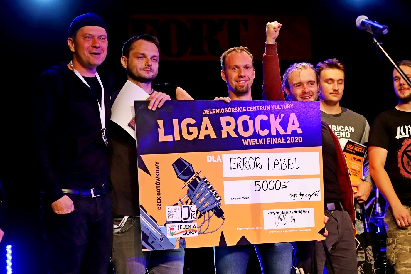 nietypowy-fina-ligi-rocka-91422