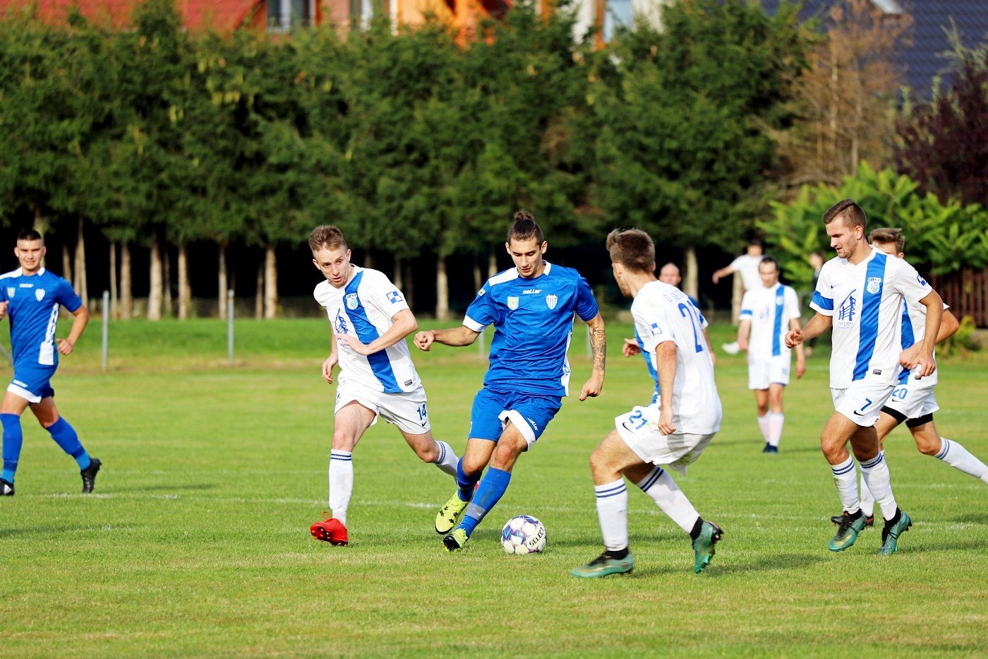 w-lidze-nadal-zawodza-91481