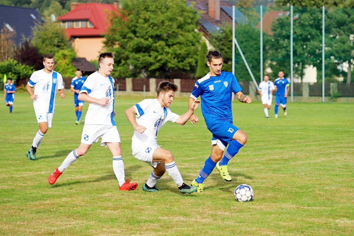 w-lidze-nadal-zawodza-91481