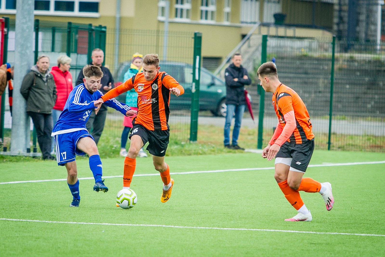 juniorzy-starsi-z-kolejnym-zwyciestwem-91641