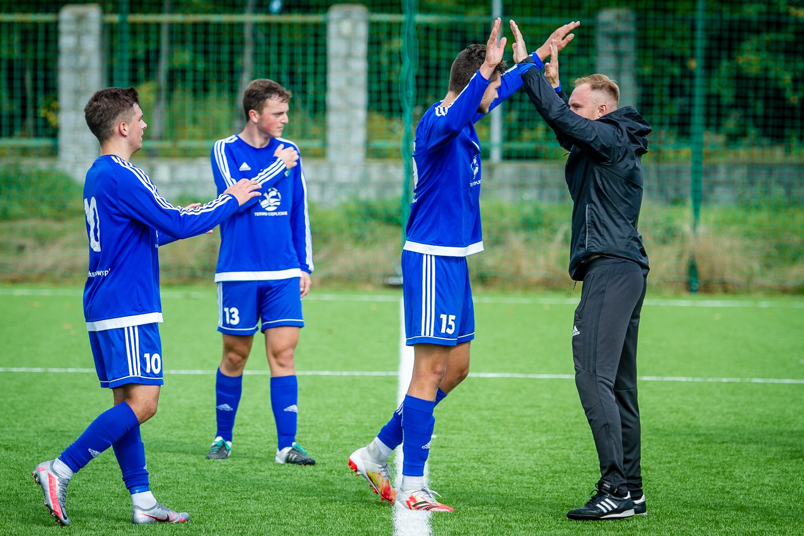 juniorzy-starsi-z-kolejnym-zwyciestwem-91641