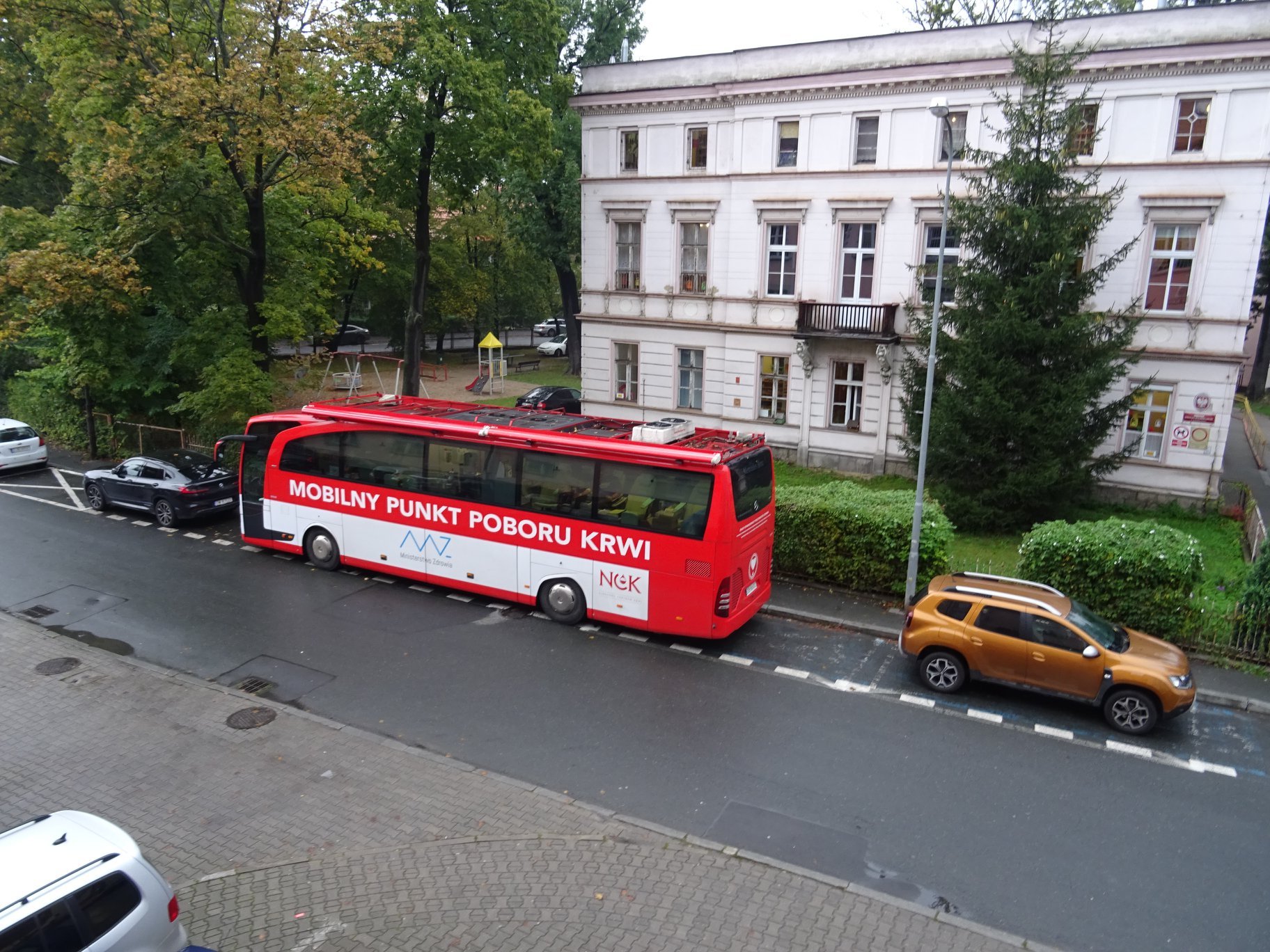 podzielili-sie-krwia-91761