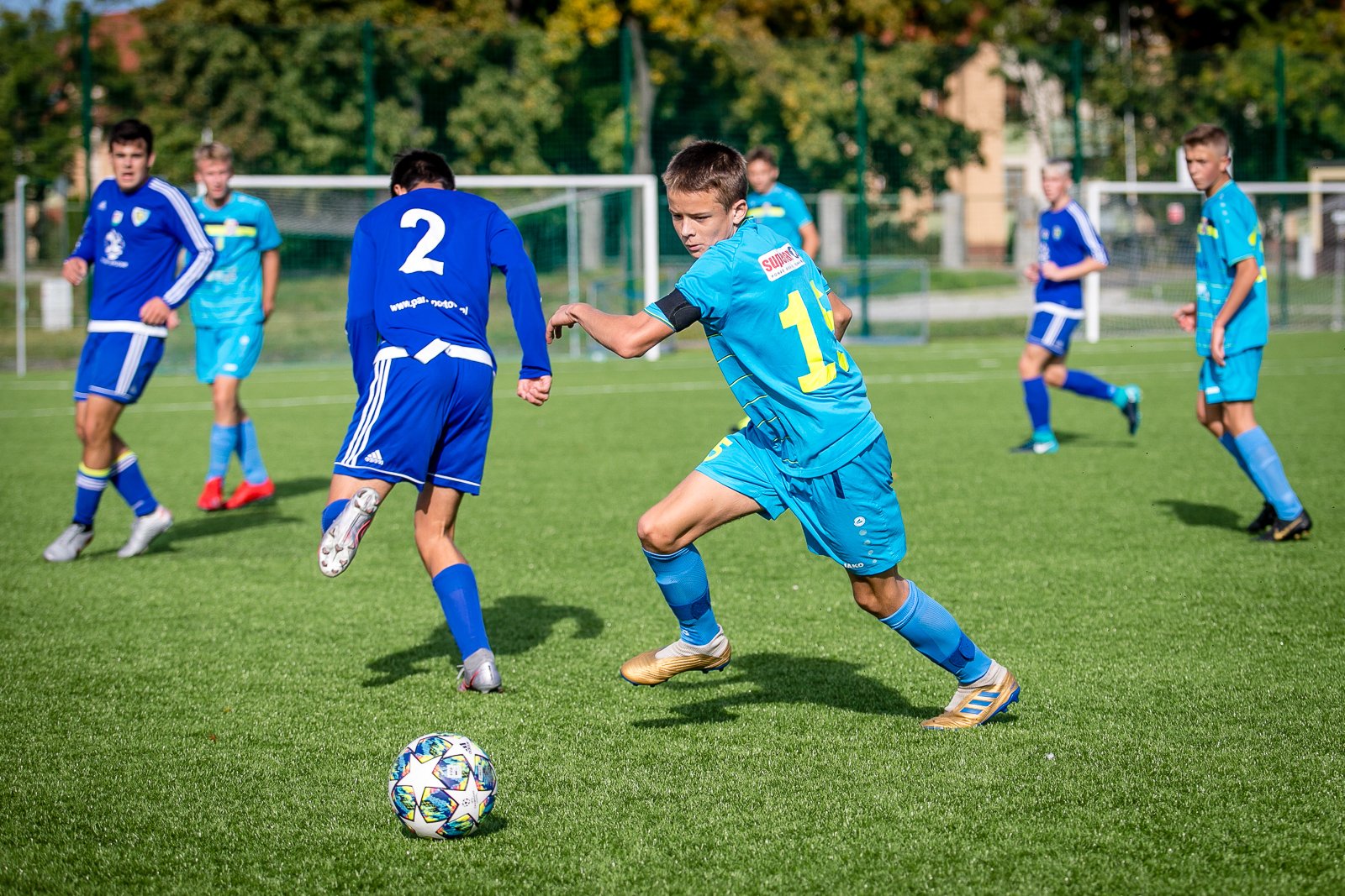 pewnie-pokonali-lechie-dzierzoniow-91781