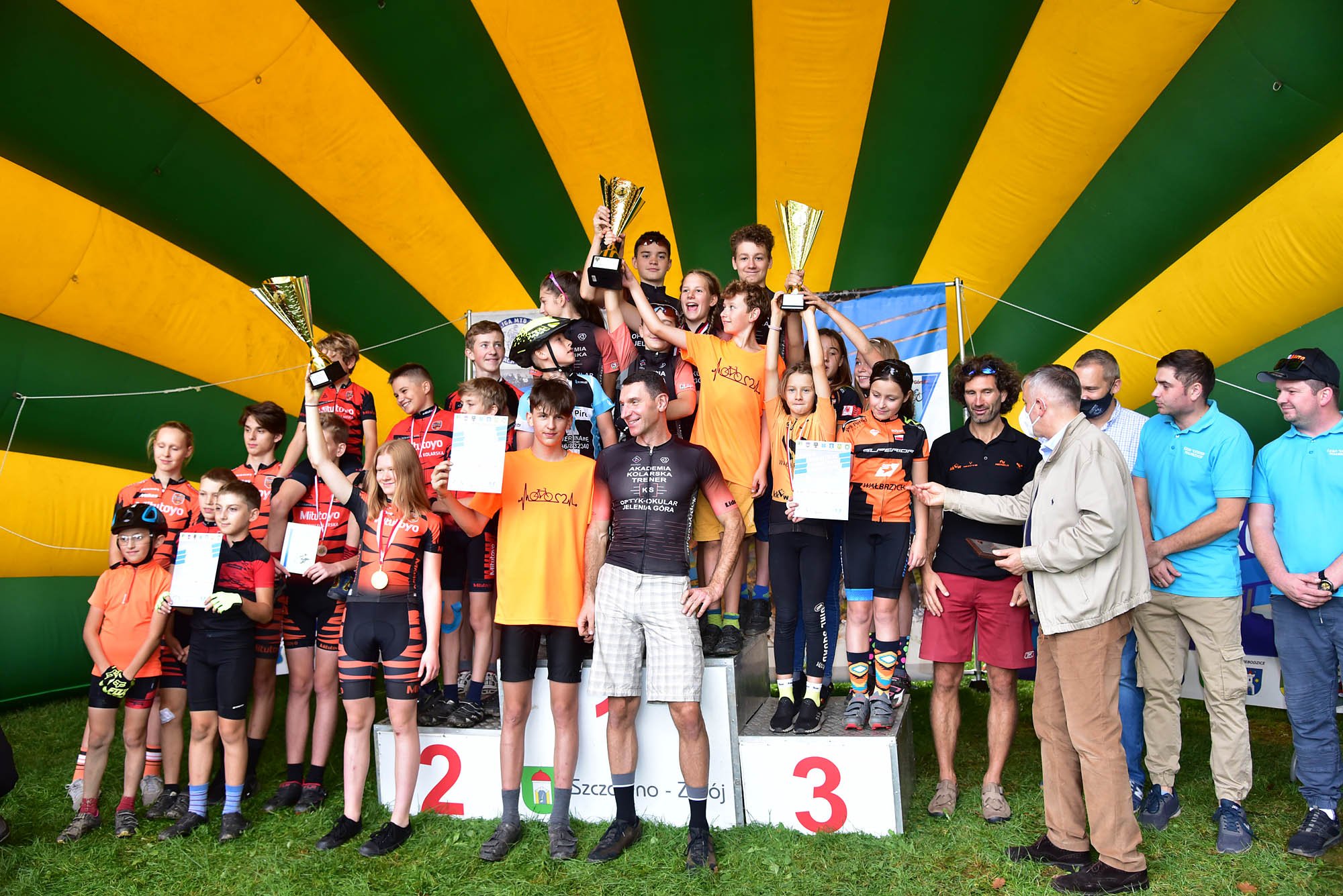swietny-start-kolarzy-ksu-optykokular-91879