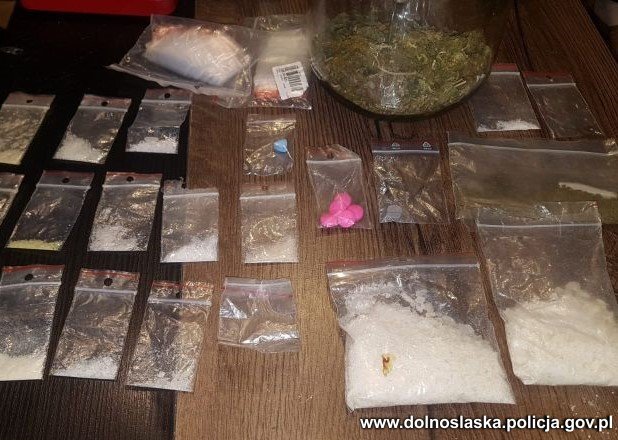 kierowca-bez-uprawnien-i-z-narkotykami-91943