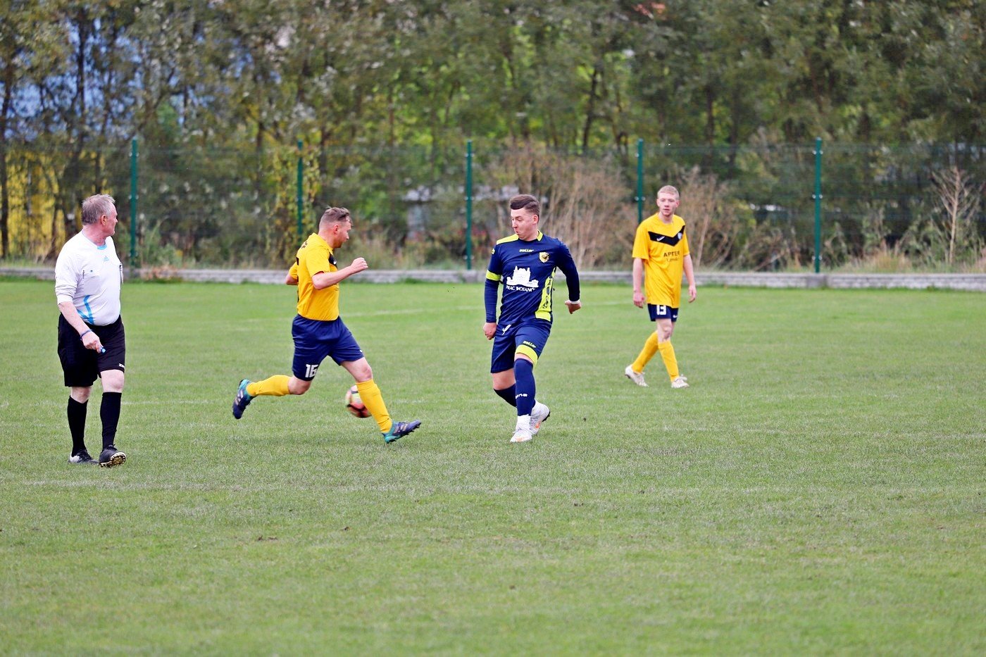 gminne-derby-rowniez-w-bklasie-92018
