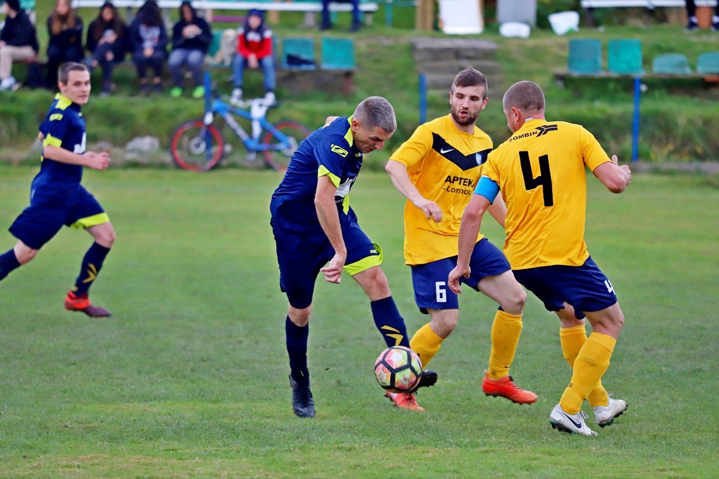 gminne-derby-rowniez-w-bklasie-92018