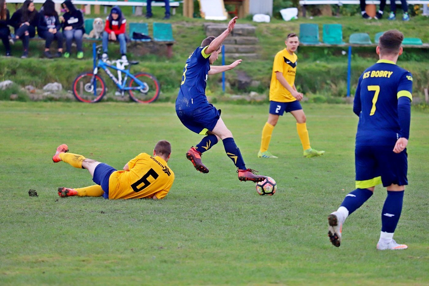gminne-derby-rowniez-w-bklasie-92018