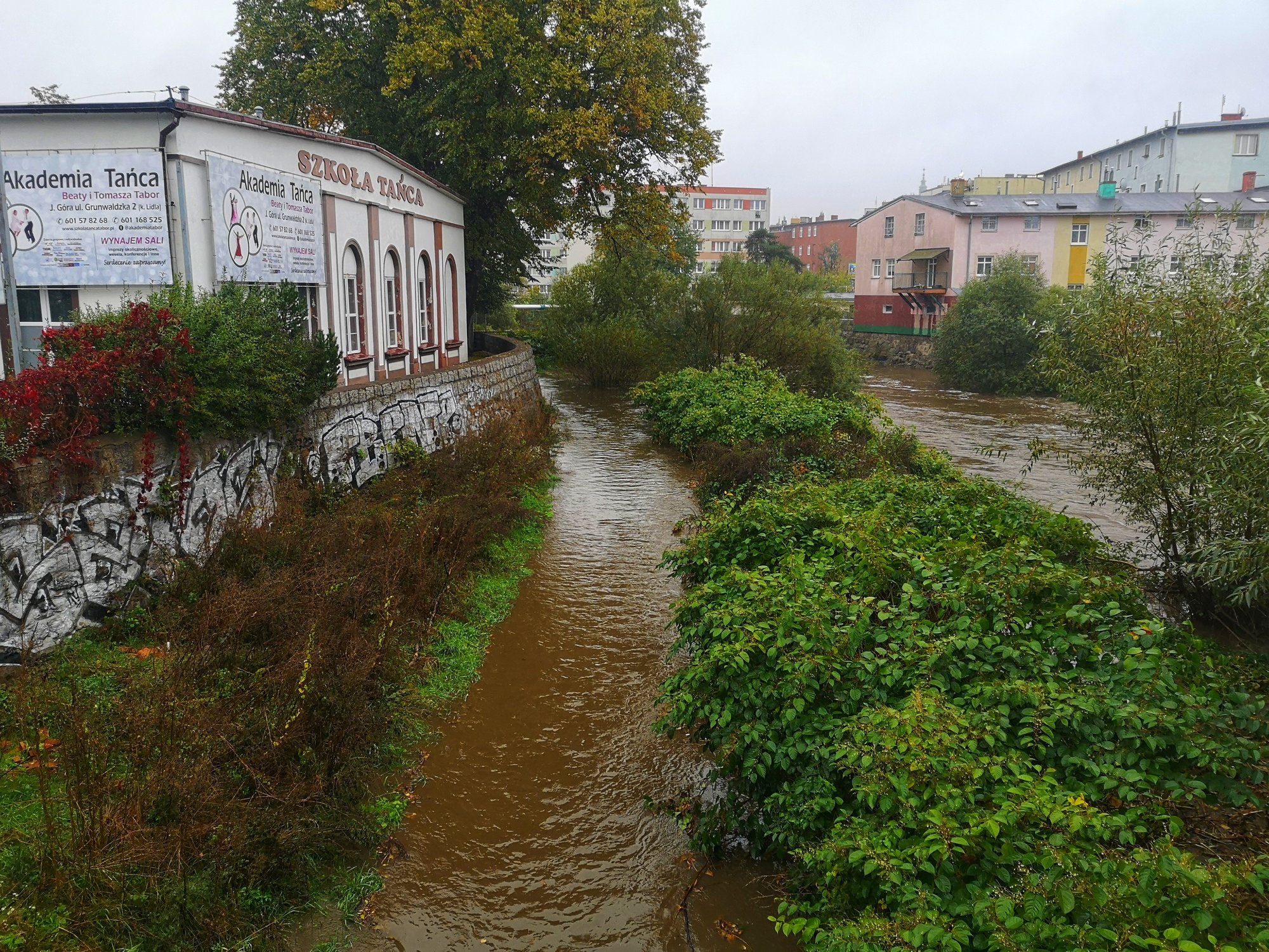 w-jeleniej-gorze-alarm-przeciwpowodziowy-92034