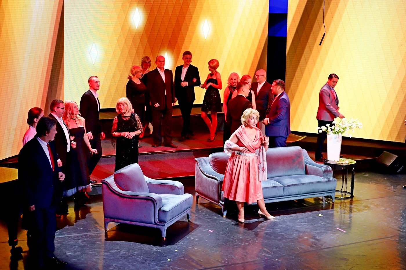 la-traviata-w-filharmonii-owacja-na-stojaco-92274