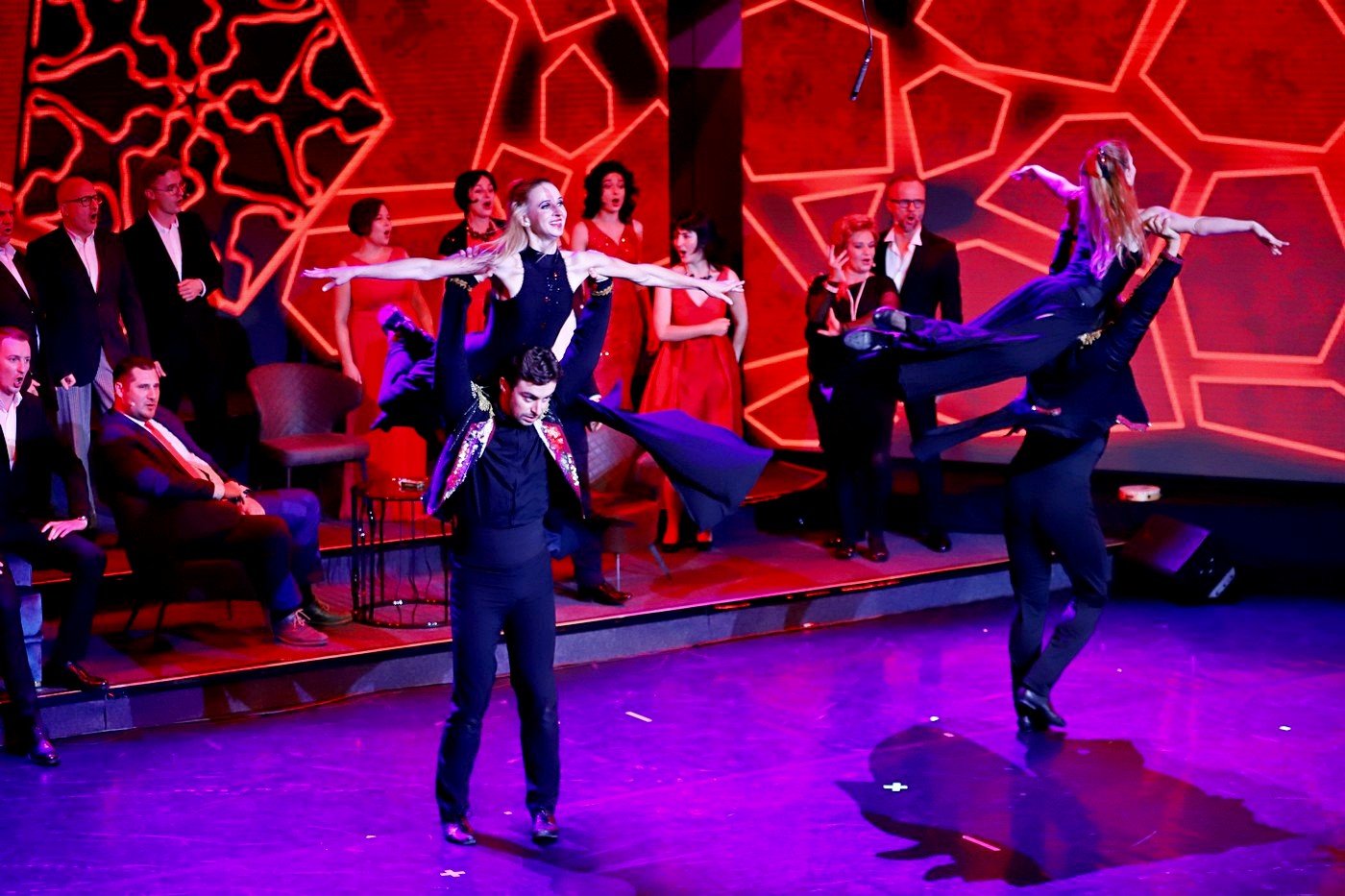 la-traviata-w-filharmonii-owacja-na-stojaco-92274