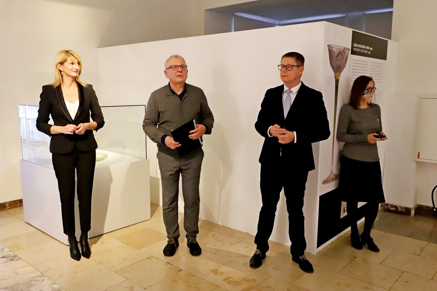 eliza-szwed-z-medalem-od-ministra-kultury-92290