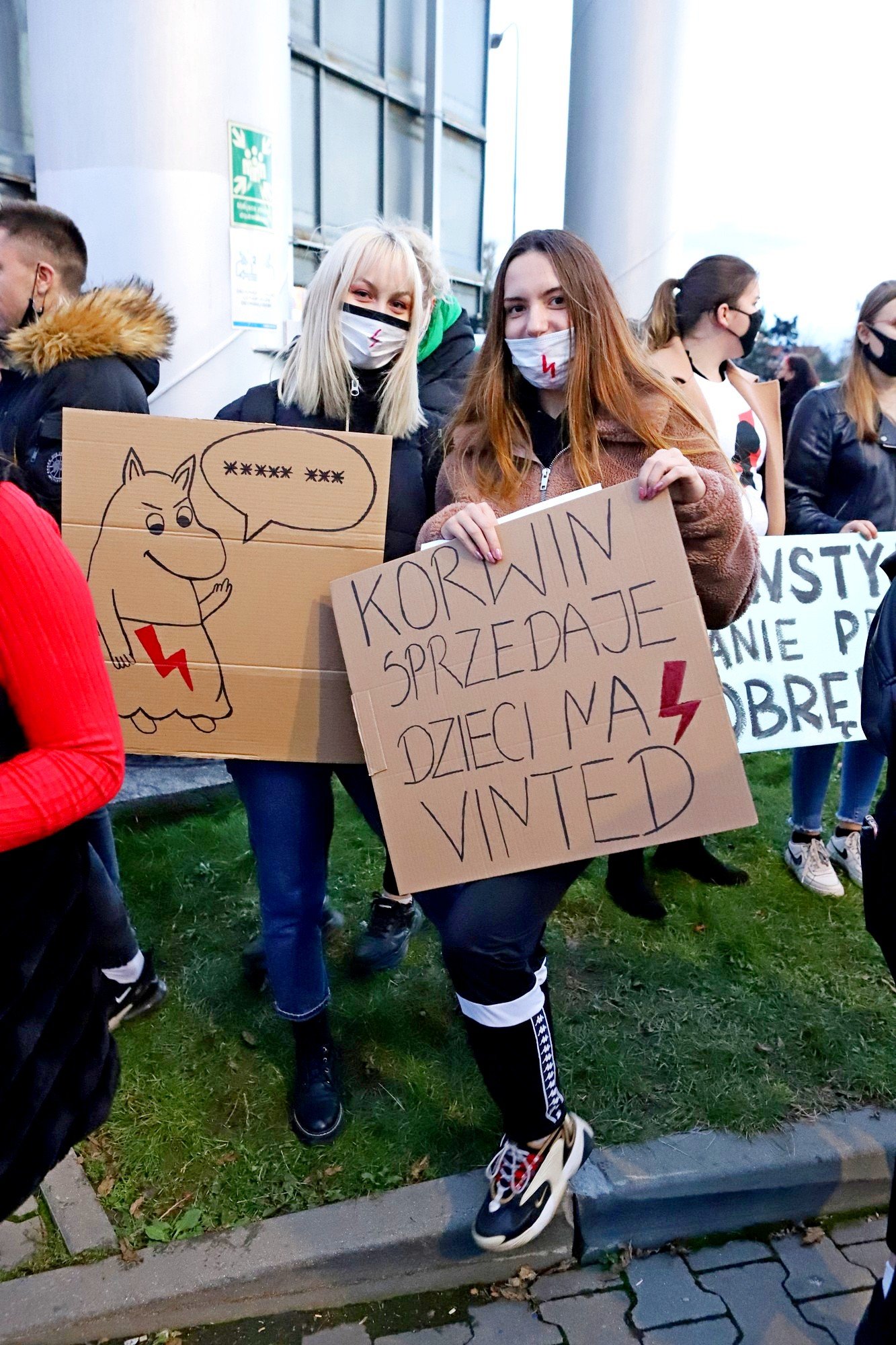 kobiety-nie-odpuszczaja-kolejny-protest-92375